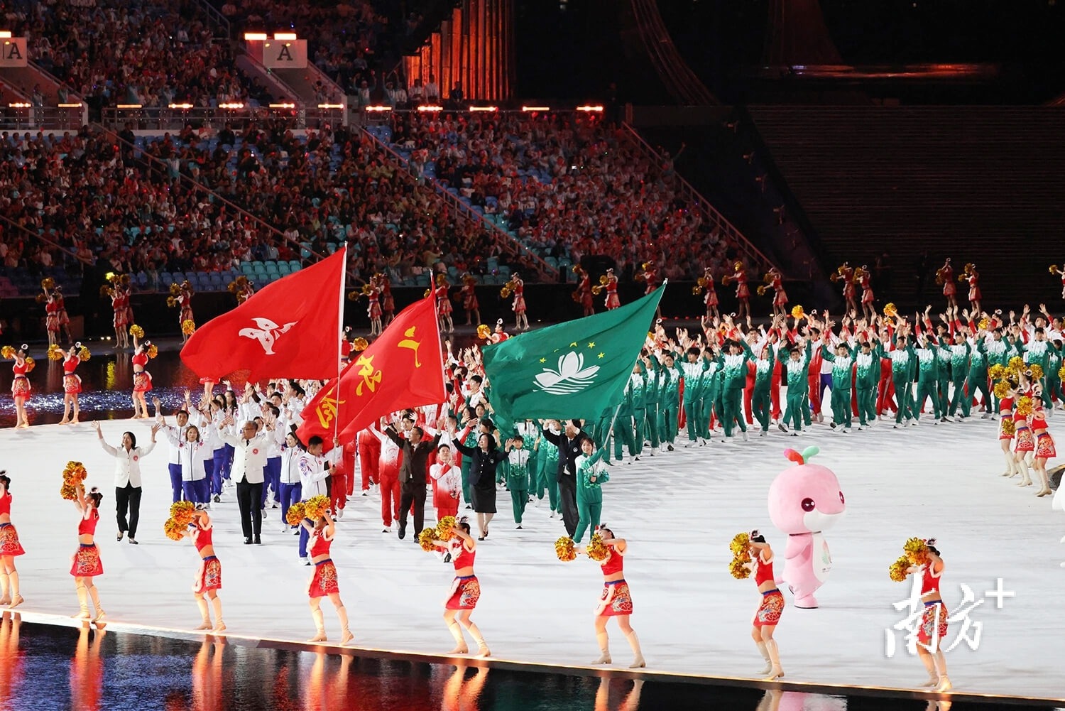 为什么有些棋牌游戏在春节期间会出现爆发式增长？（春节期间，部分棋牌游戏缘何迎来爆发式增长？）